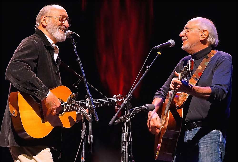 Peter Yarrow and Noel Paul Stookey of Peter, Paul and Mary